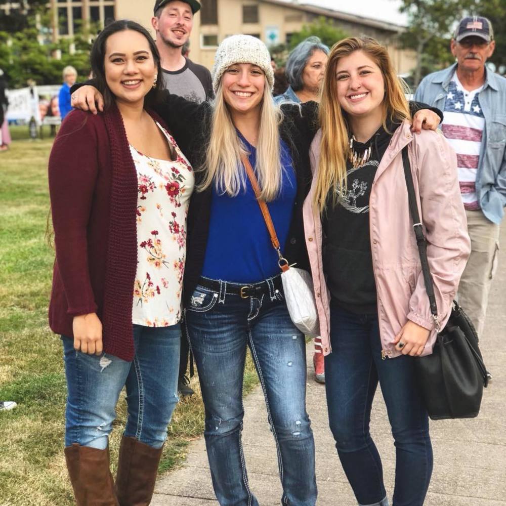 Meet your Posher, Emily